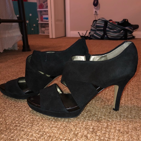 Banana republic heels - Picture 1 of 5